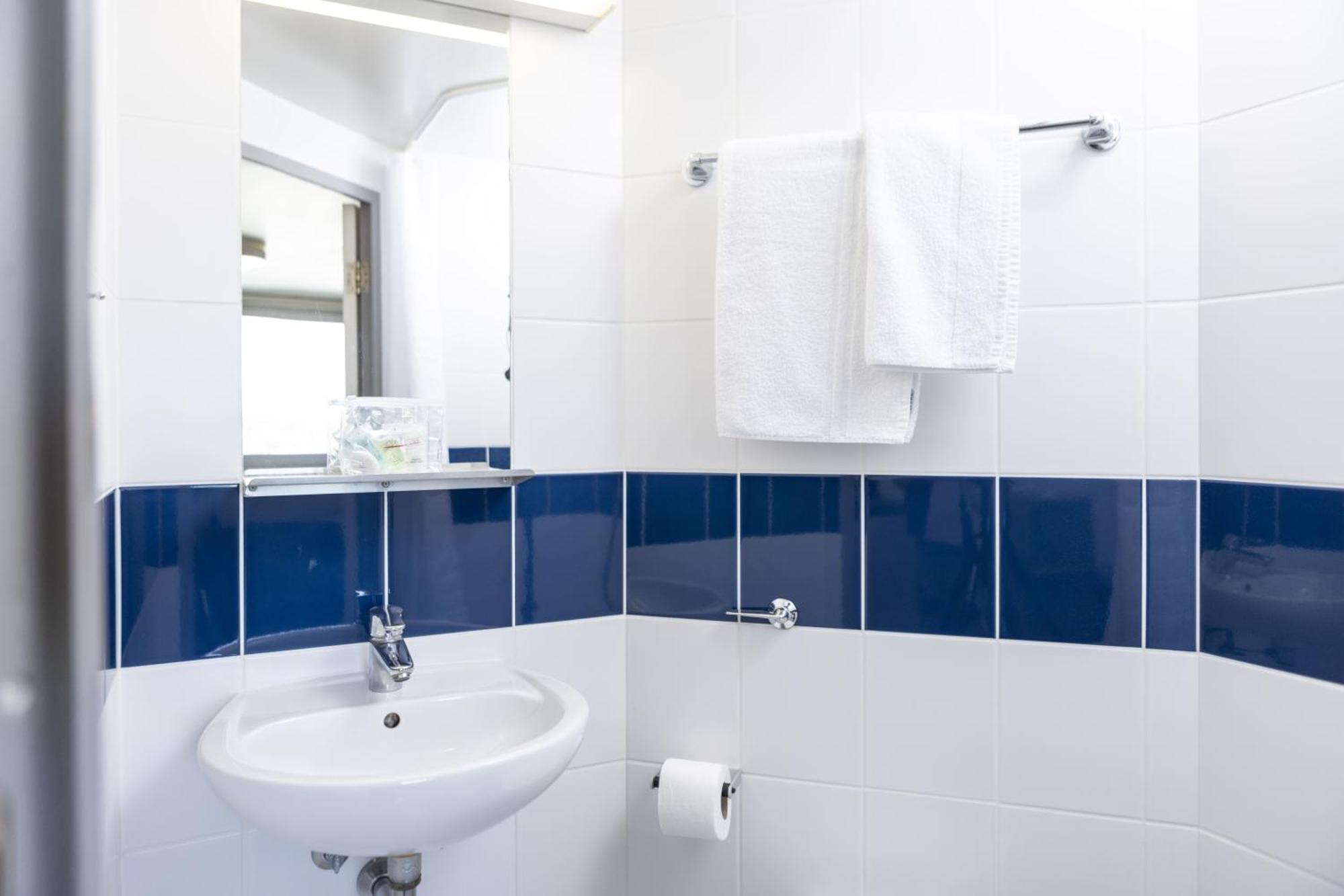 Burley Road Aparthotel Leeds  Ngoại thất bức ảnh
