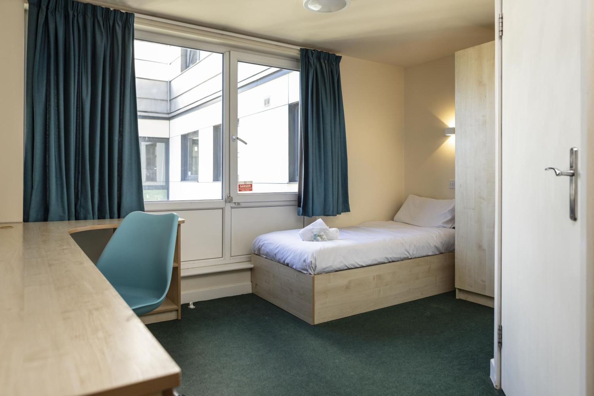 Burley Road Aparthotel Leeds  Ngoại thất bức ảnh